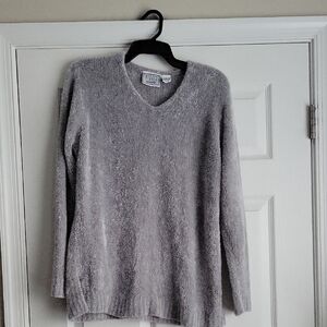 Bizzit Collection Gray V-Neck Sweater Soft Knit